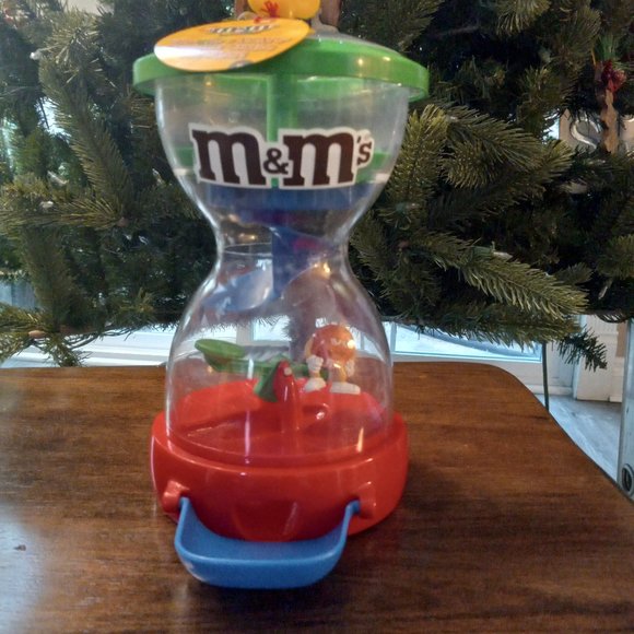 M&M'S Other - M&M World Fun Machine Candy Dispenser Green & Red